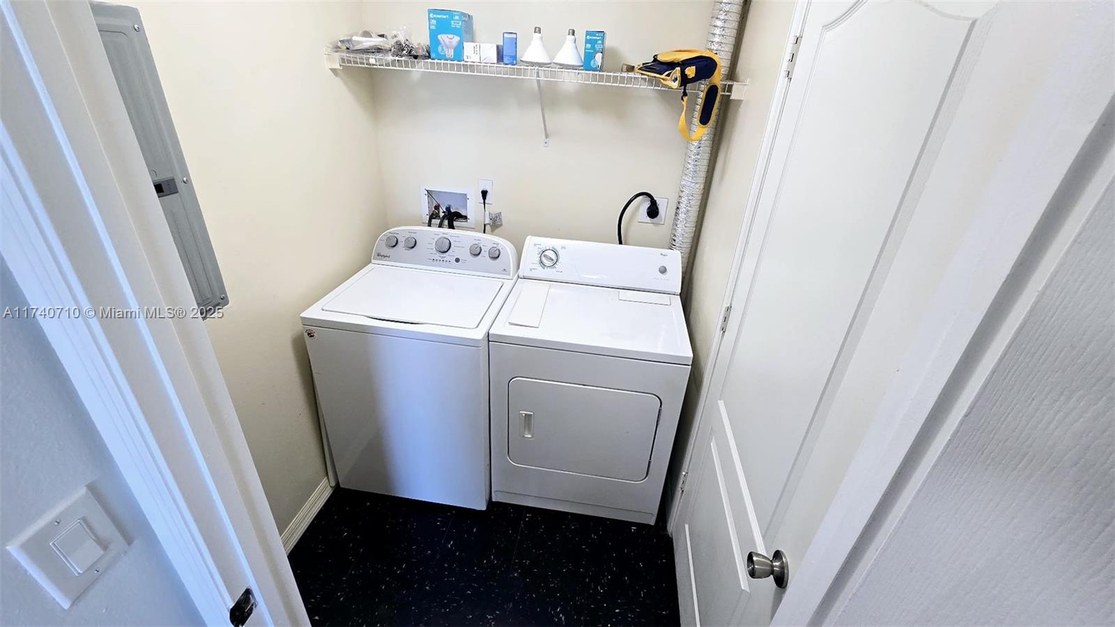 WAVERLY AT LAS OLAS CONDO - Residential Lease