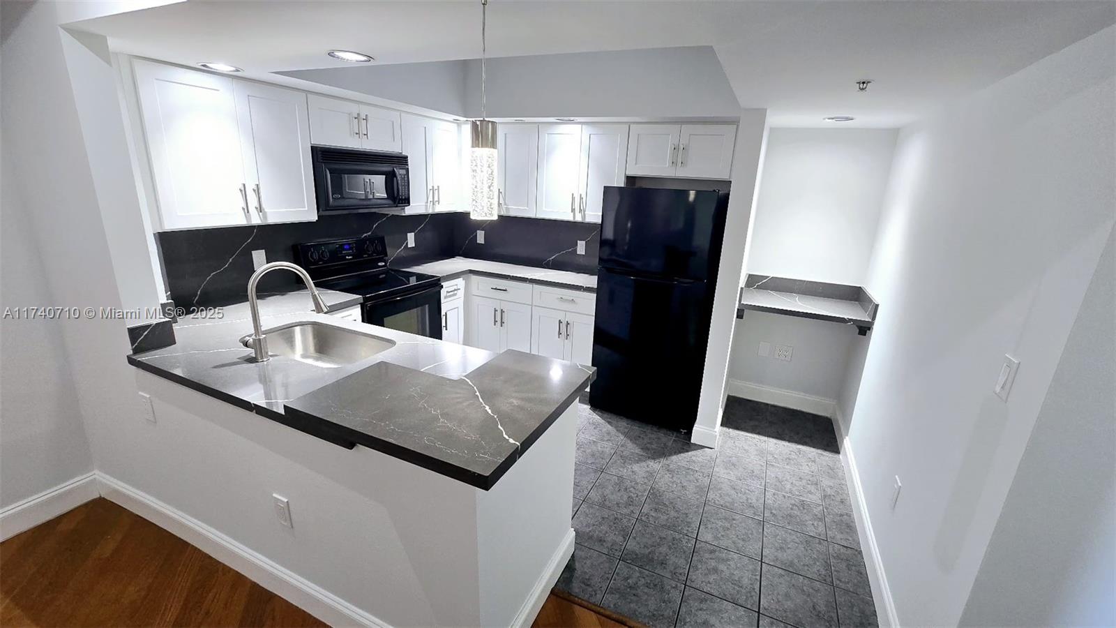 WAVERLY AT LAS OLAS CONDO - Residential Lease