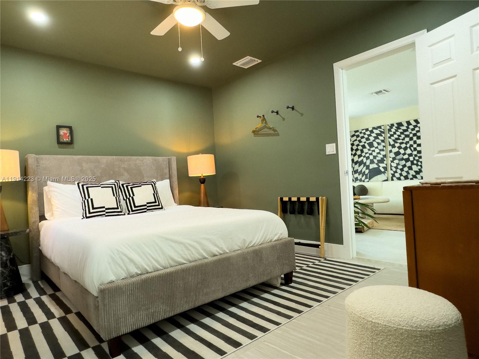 SNUG HARBOR SEC TWO - Residential