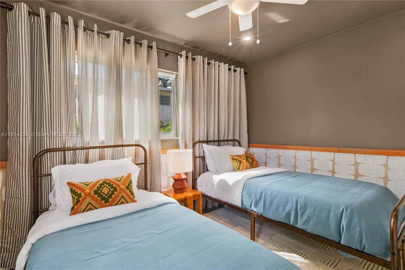 SNUG HARBOR SEC TWO - Residential