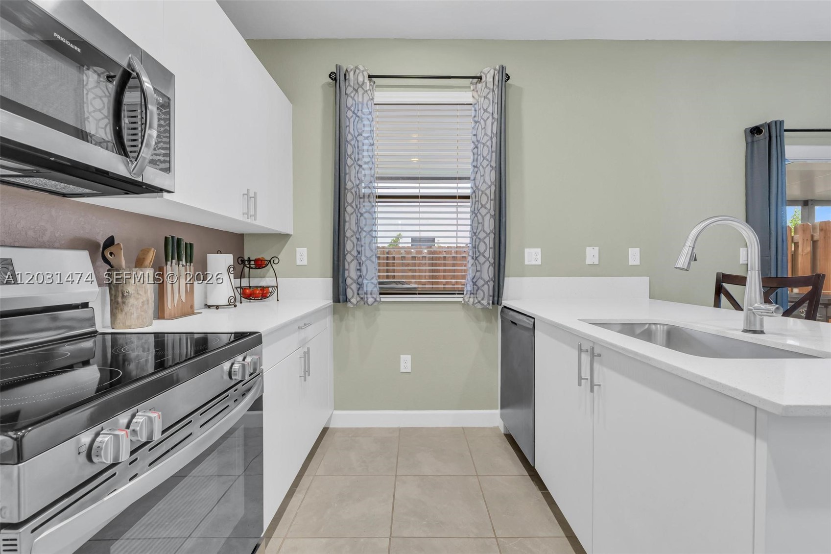 KENDALL ASSEMBLAGE NORTH - Residential