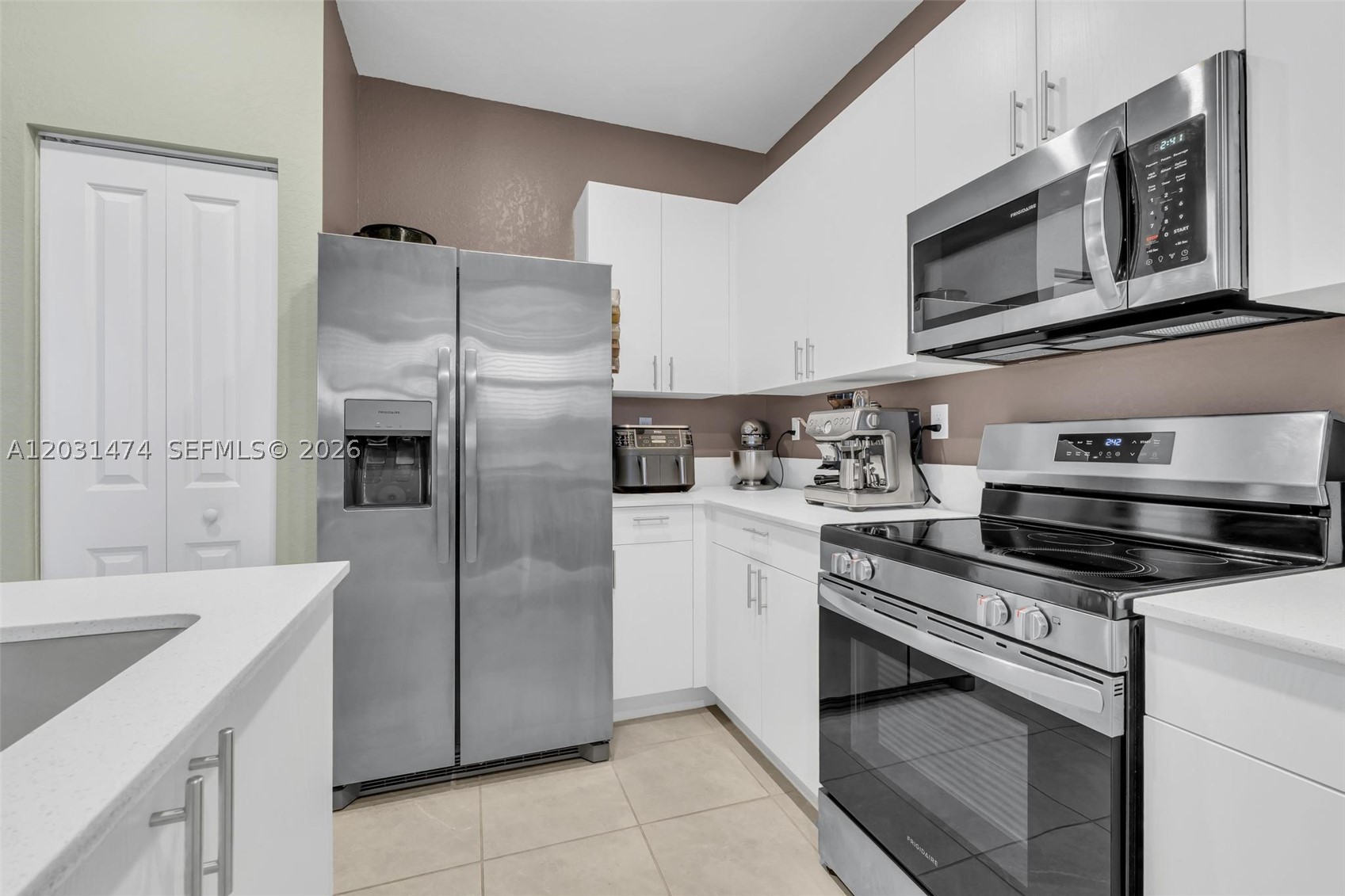 KENDALL ASSEMBLAGE NORTH - Residential