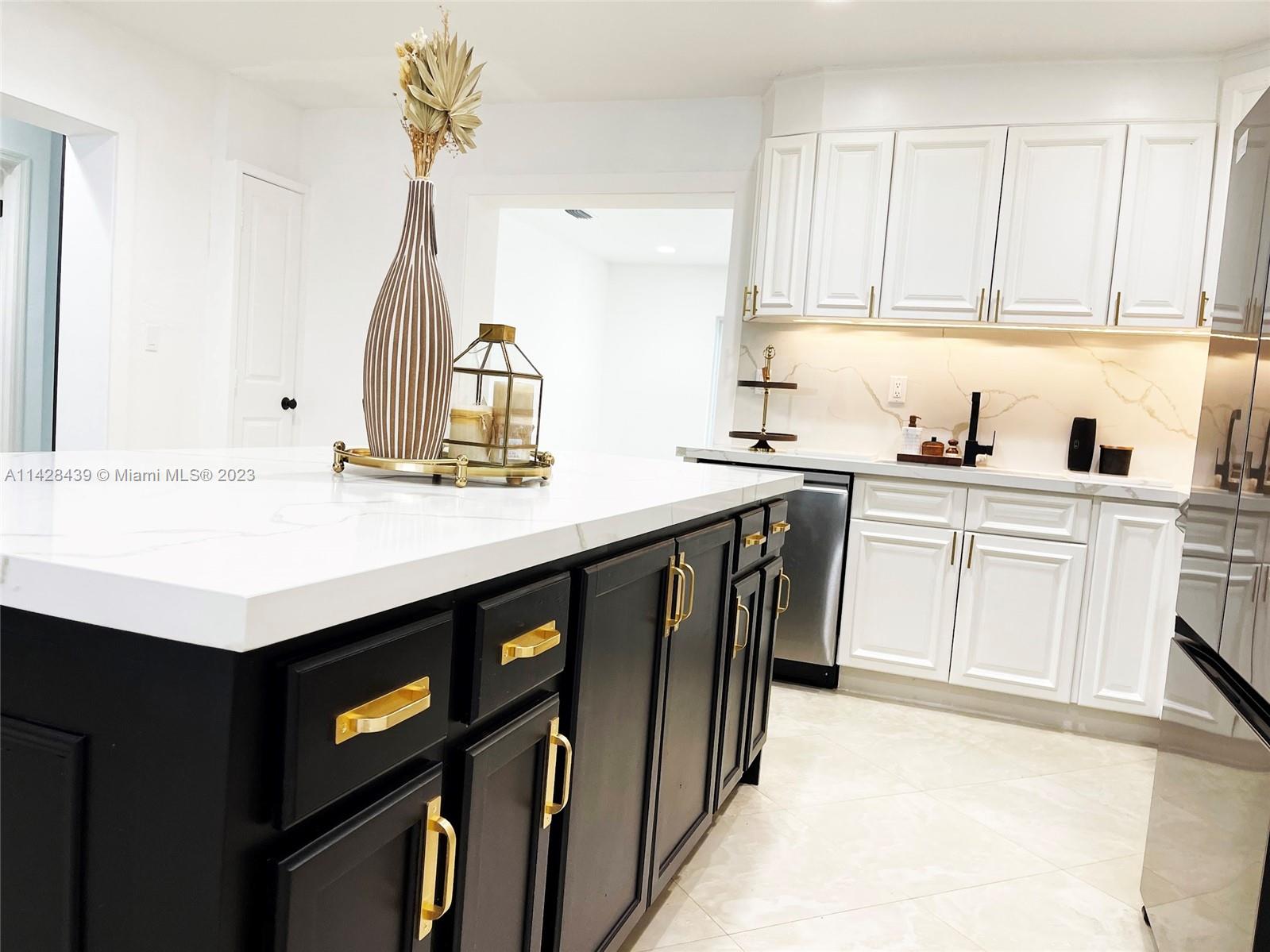 SYLVANIA HEIGHTS - Residential Lease
