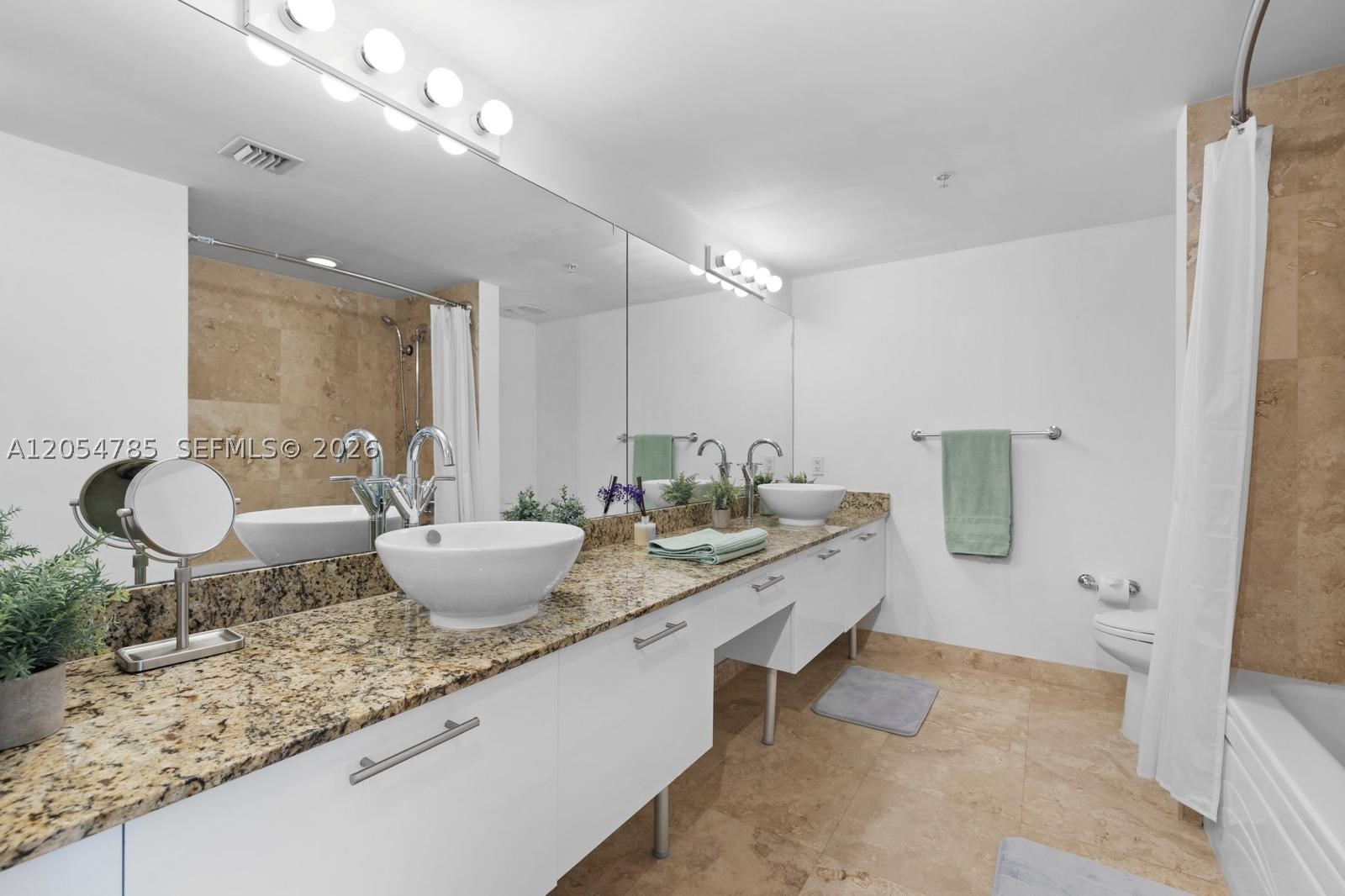 BRICKELL ON THE RIVER S T - Residential