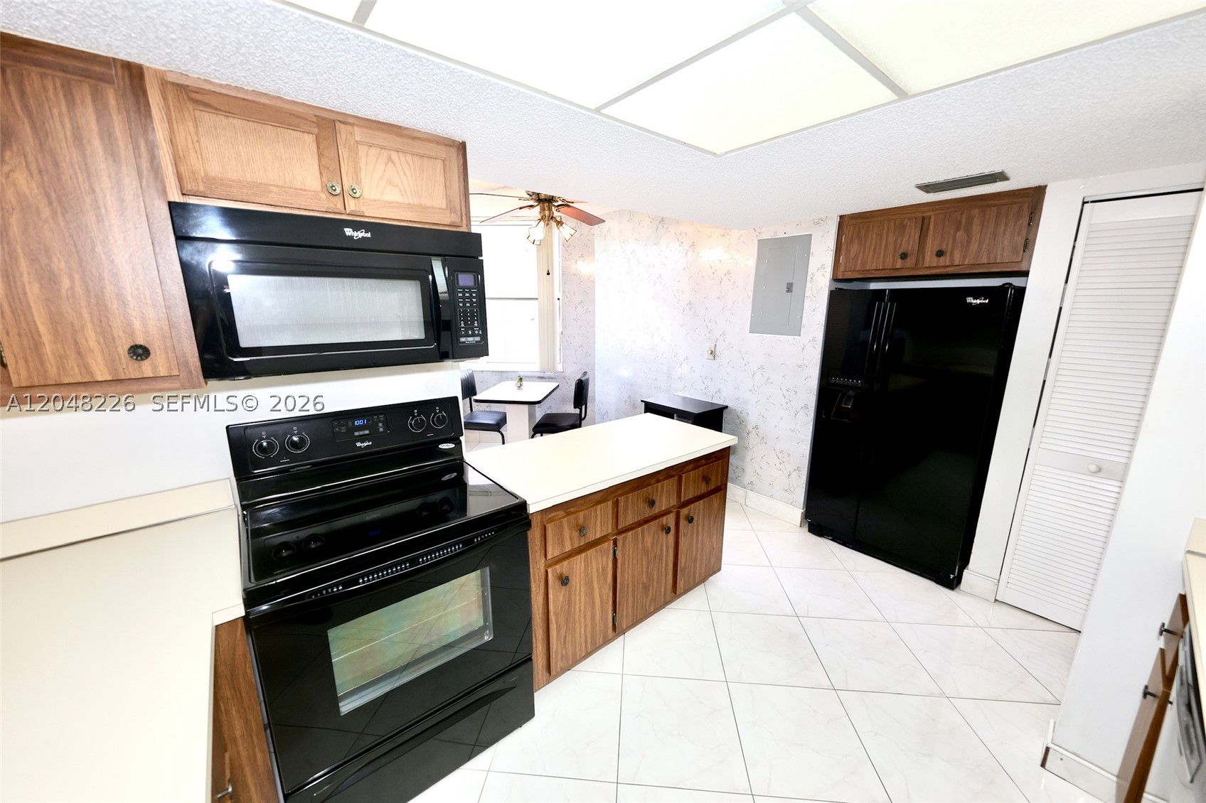 CONDO 2 OF SABAL PALM CON - Residential