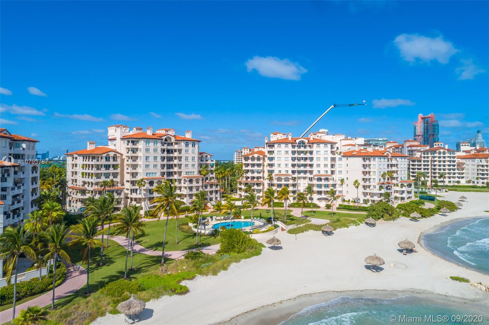 OCEANSIDE FISHER ISL COND - Residential
