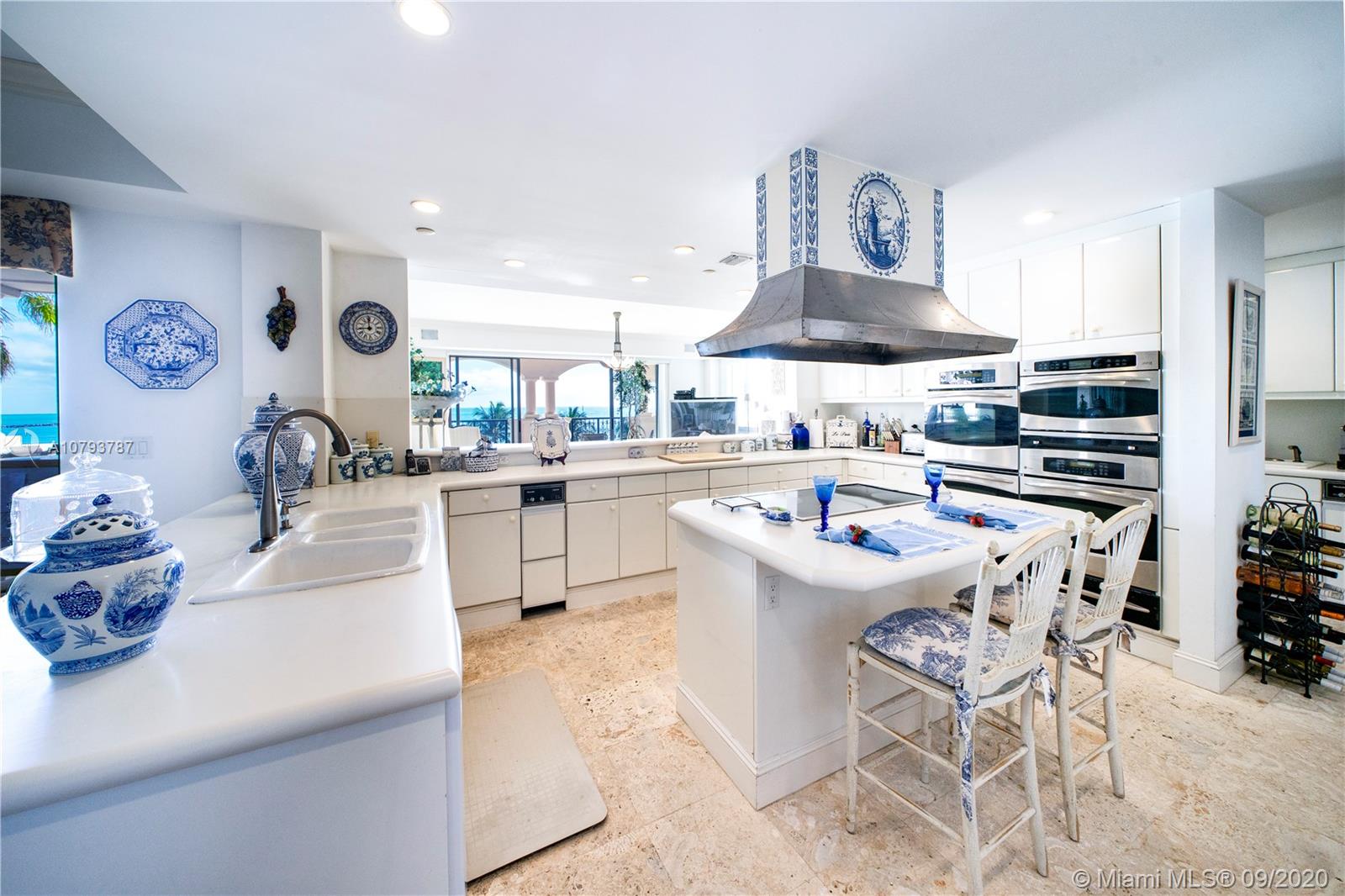 OCEANSIDE FISHER ISL COND - Residential