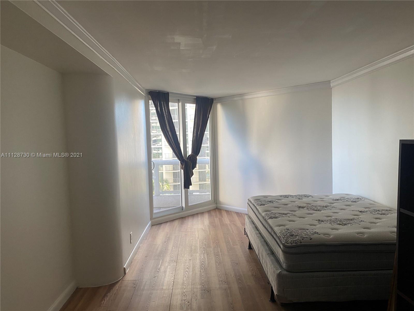 VENETIA CONDO - Residential Lease