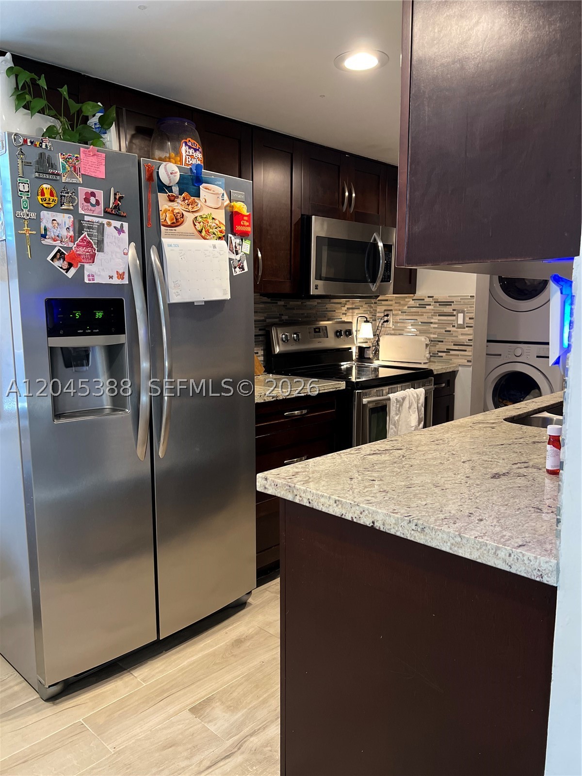 PEMBROKE LAKES SOUTH - Residential