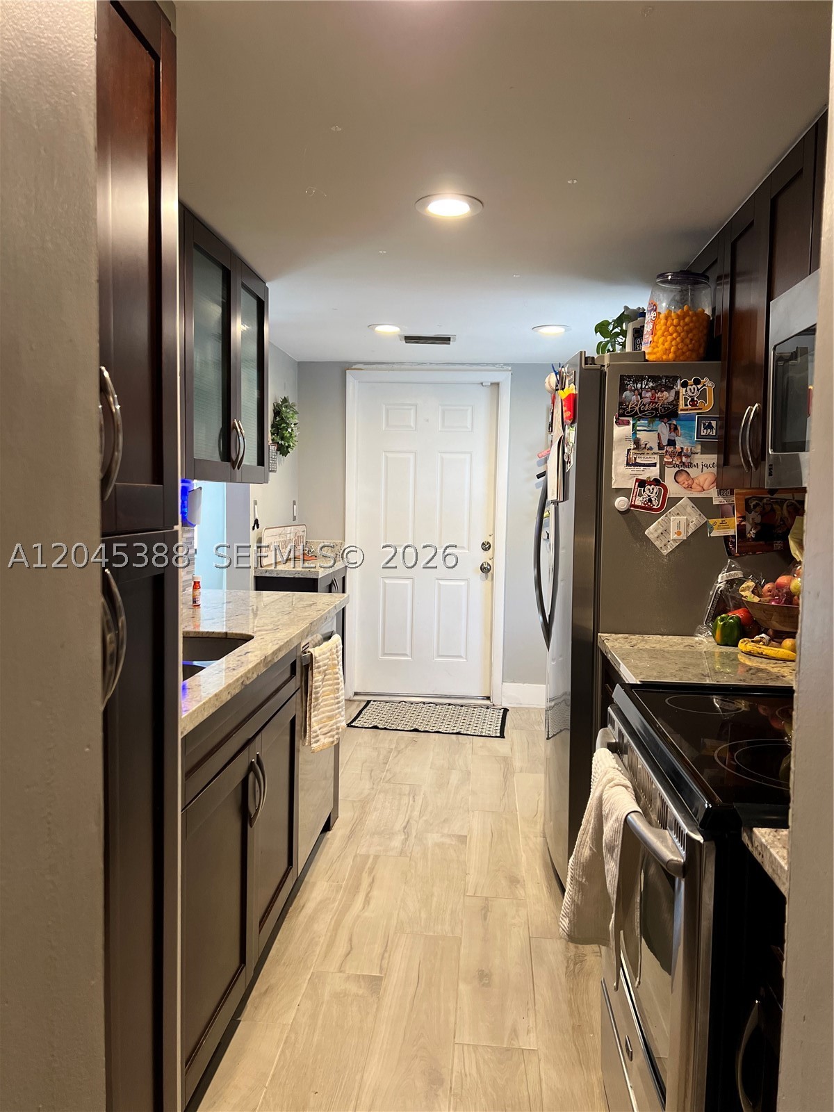 PEMBROKE LAKES SOUTH - Residential