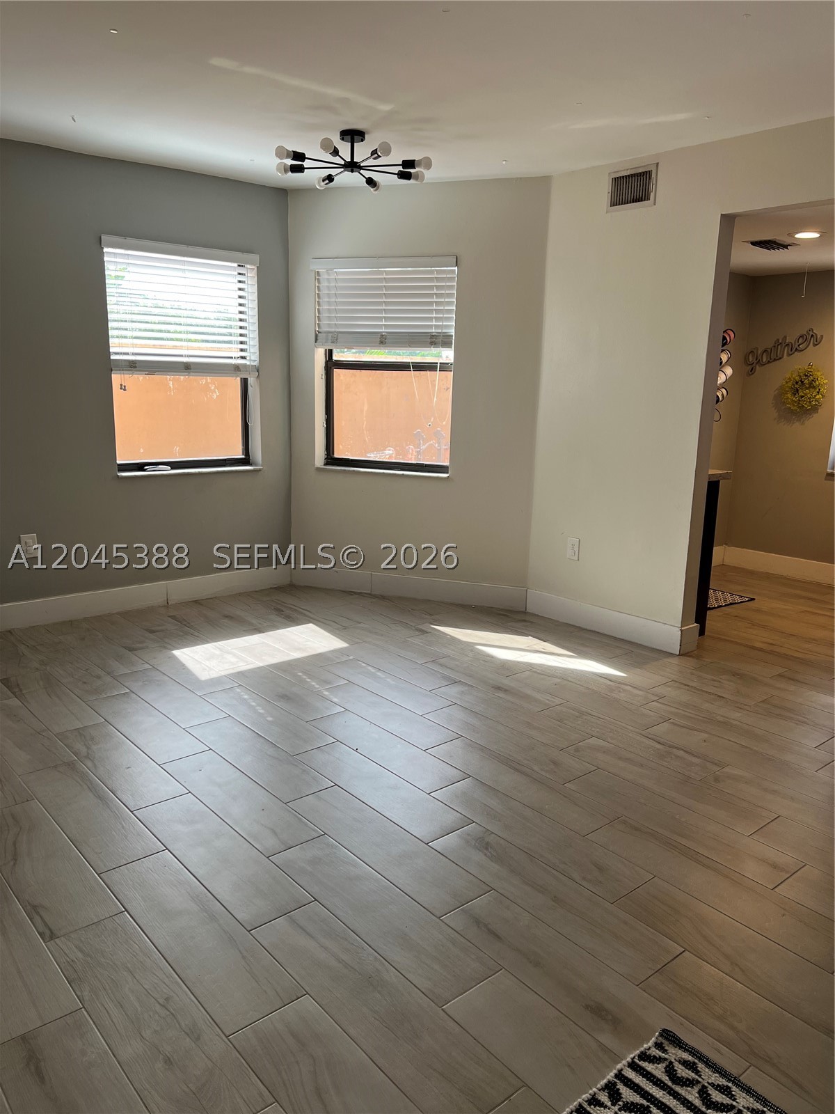 PEMBROKE LAKES SOUTH - Residential