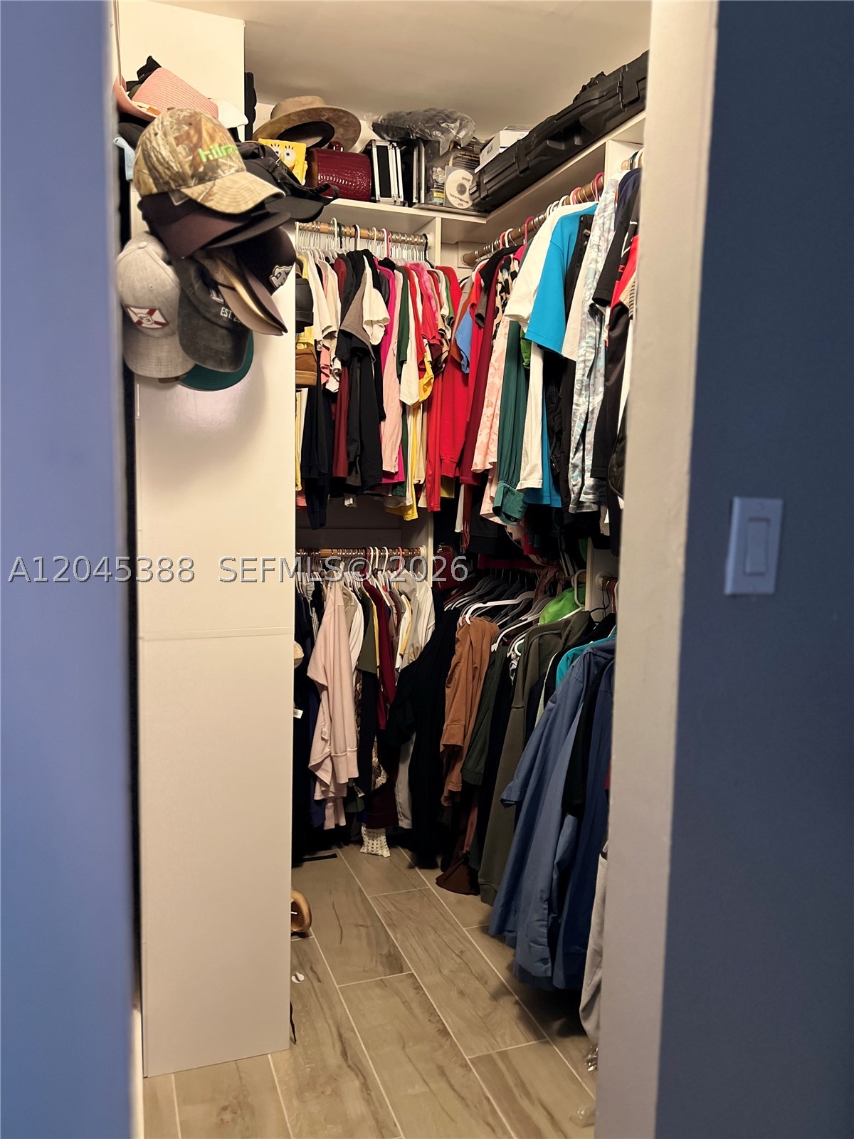 PEMBROKE LAKES SOUTH - Residential