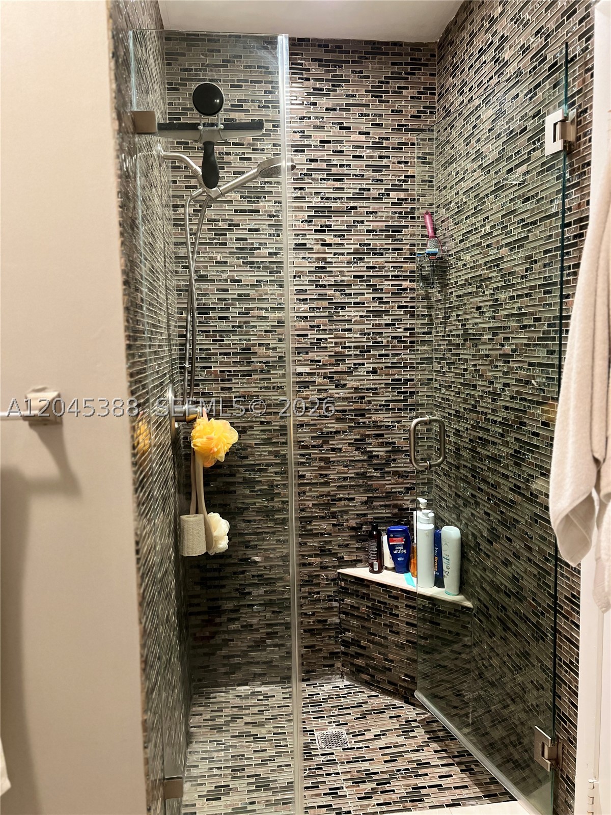 PEMBROKE LAKES SOUTH - Residential