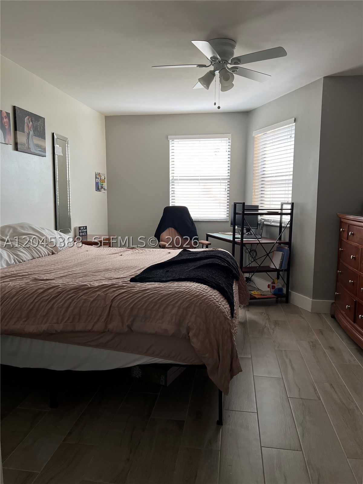 PEMBROKE LAKES SOUTH - Residential
