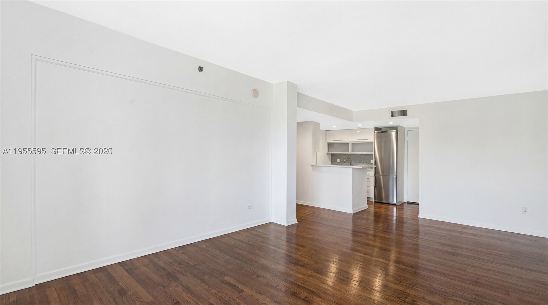 THE AMBASSADORS CONDO - Residential