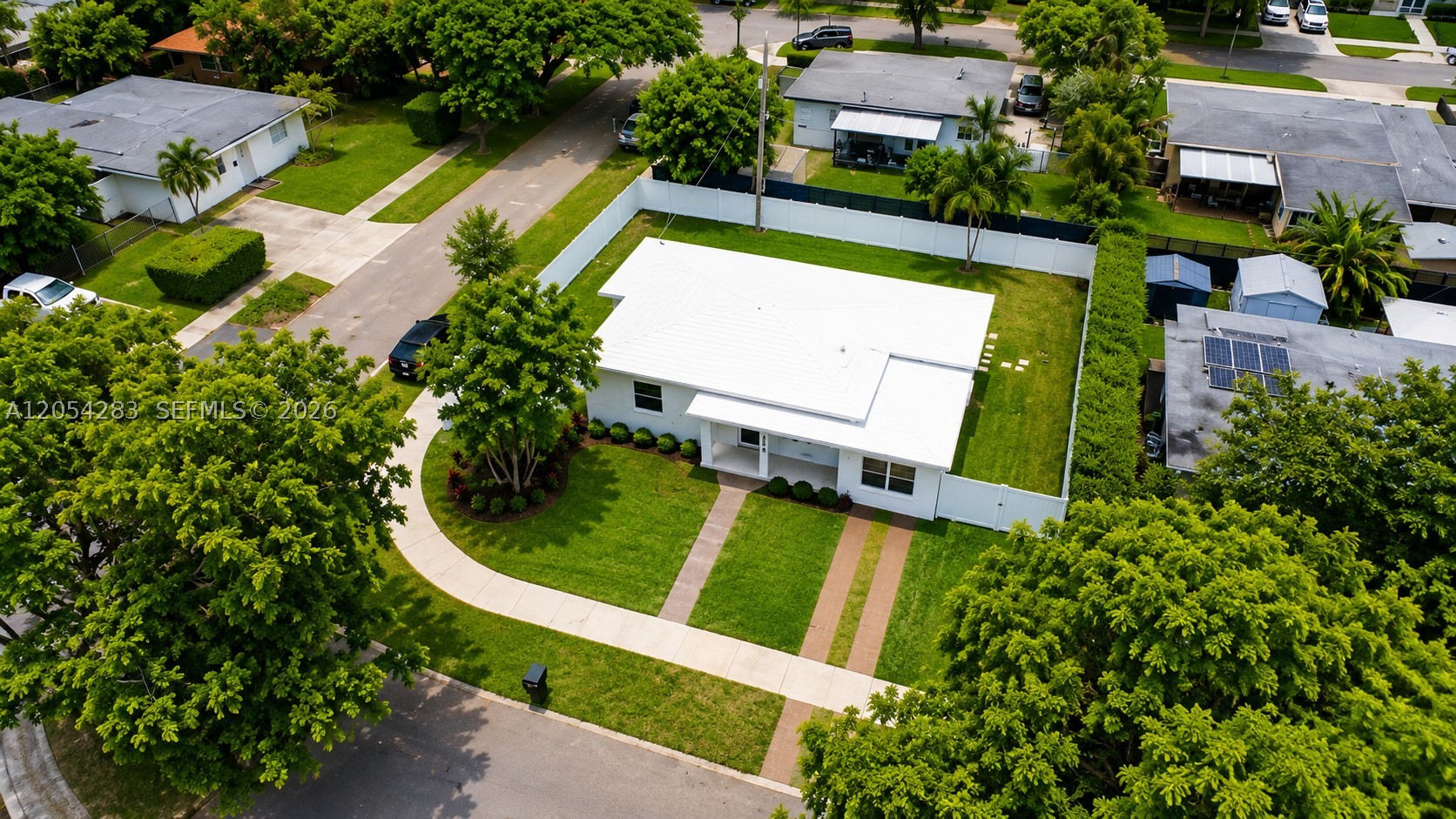 FREDERICK MANOR - Residential