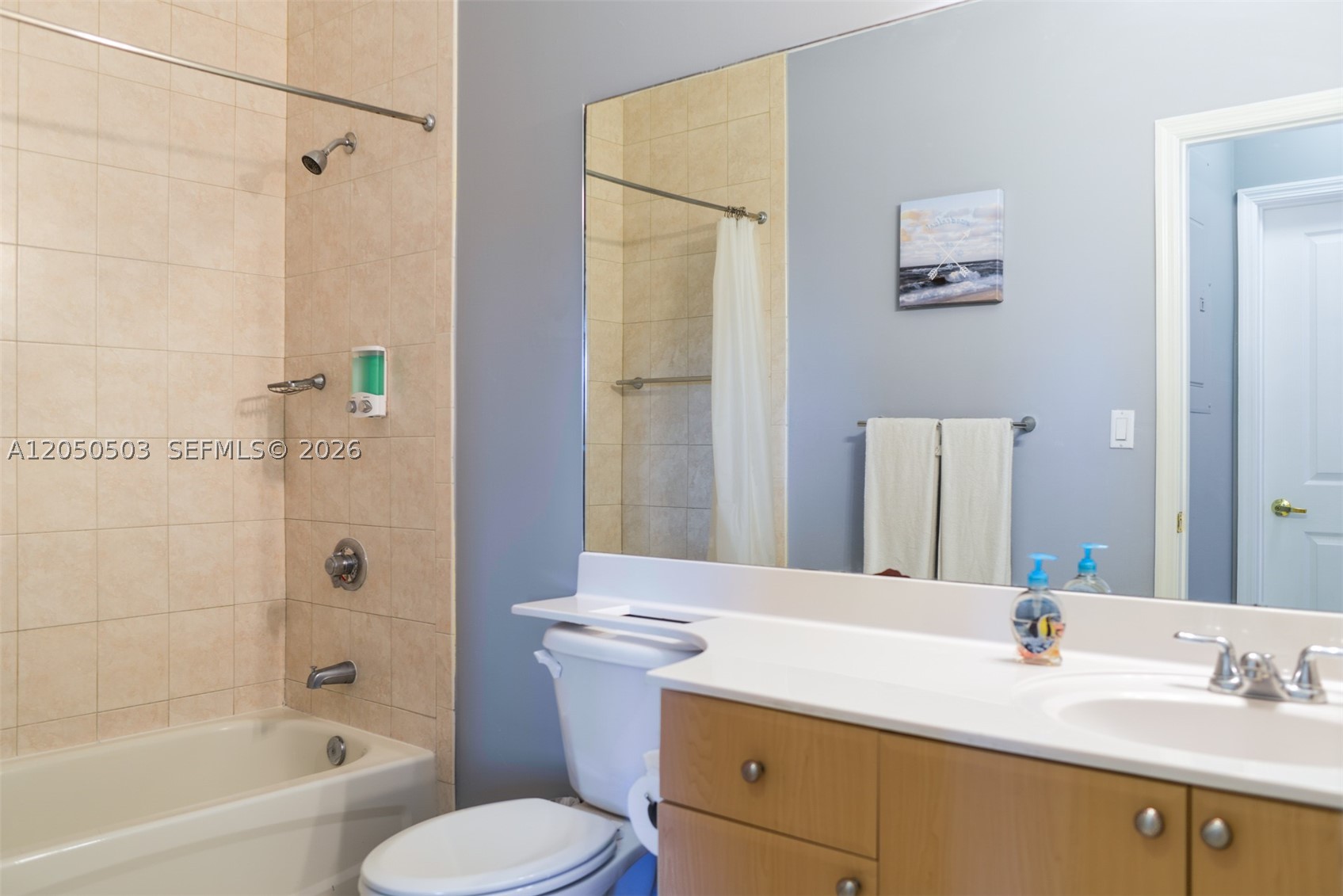 SHAMROCK BY THE GABLES CO - Residential Lease