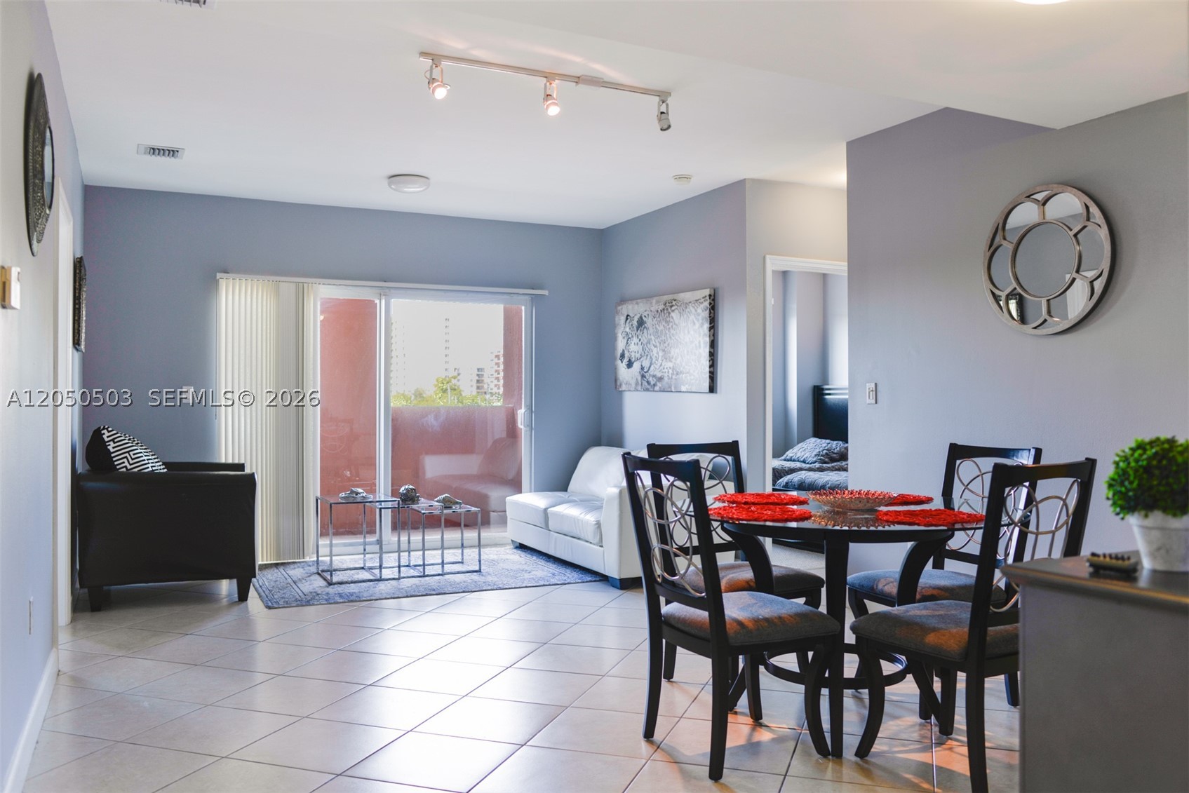SHAMROCK BY THE GABLES CO - Residential Lease