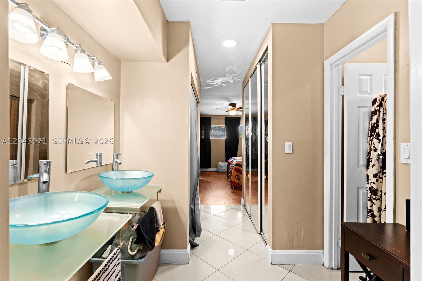 OMEGA VILLAS 3 CONDO - Residential