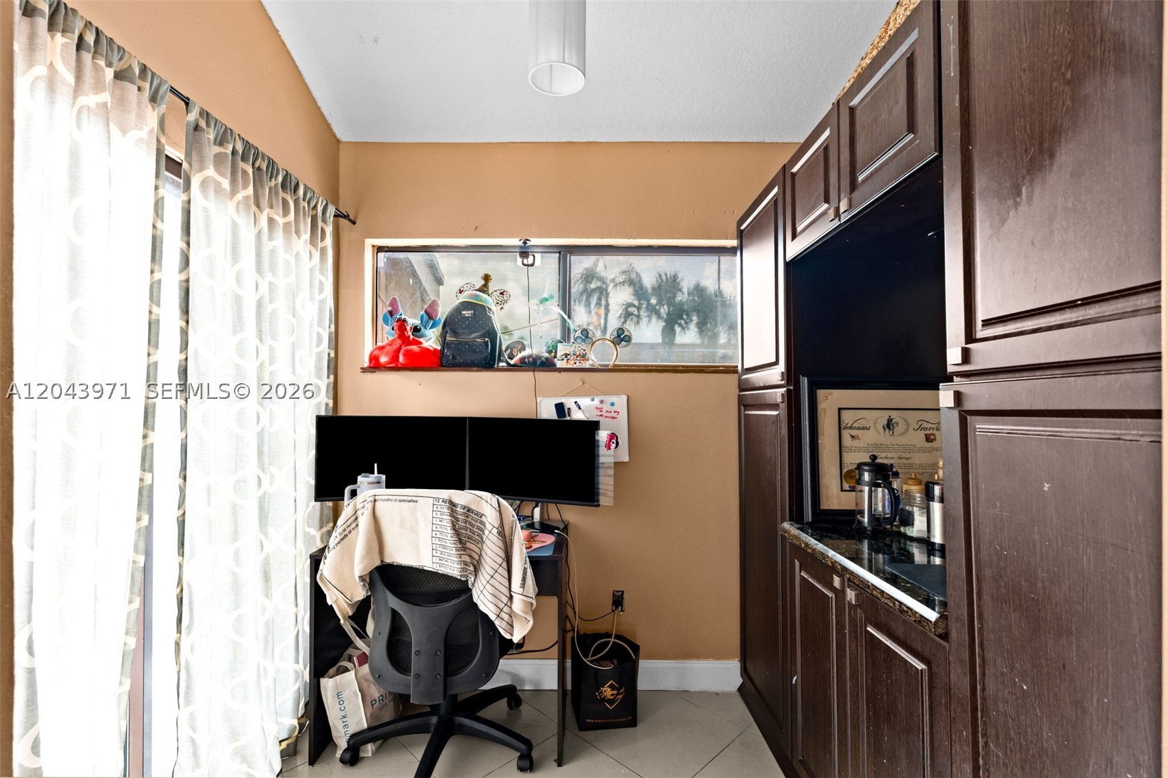 OMEGA VILLAS 3 CONDO - Residential