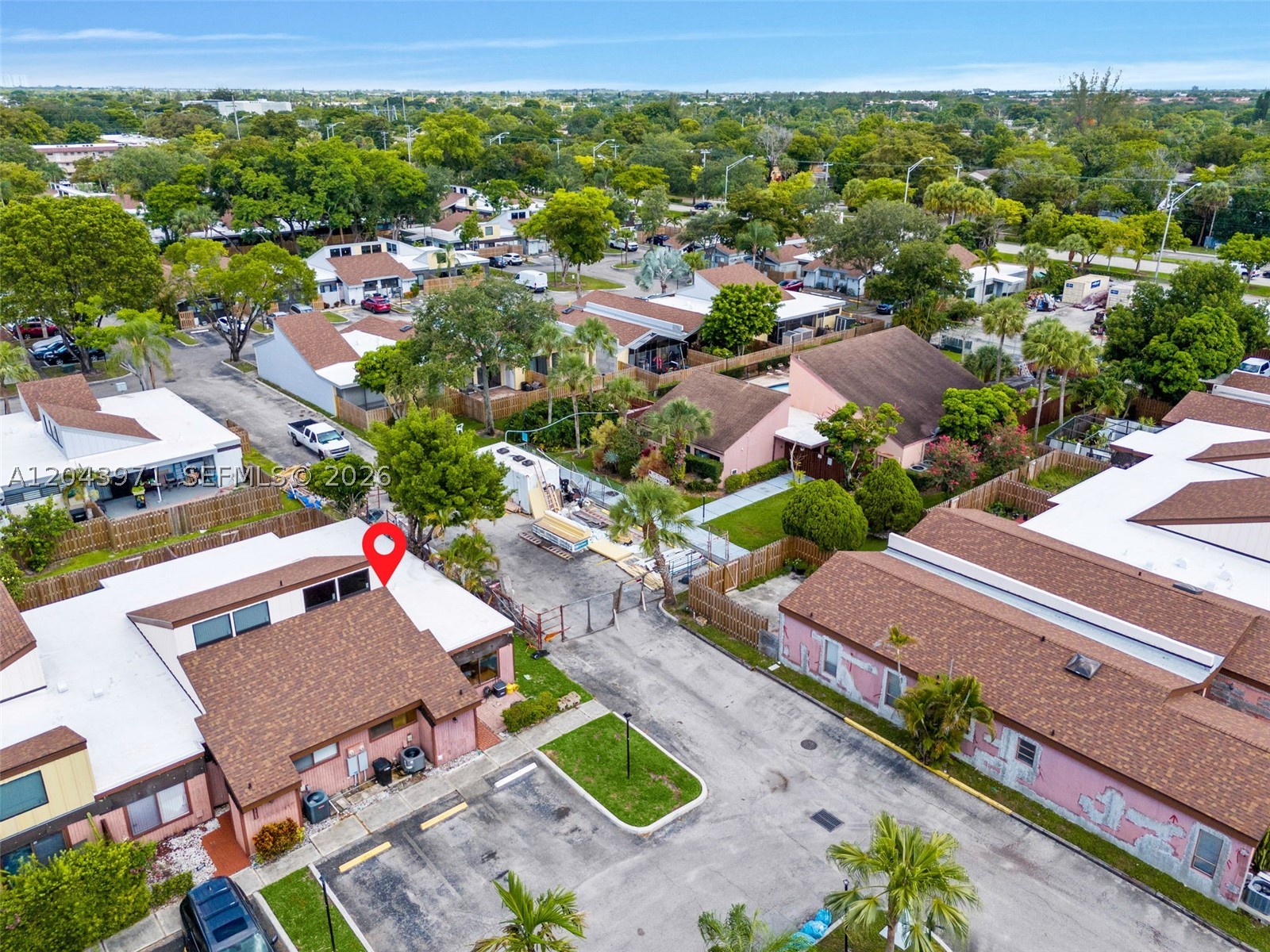 OMEGA VILLAS 3 CONDO - Residential