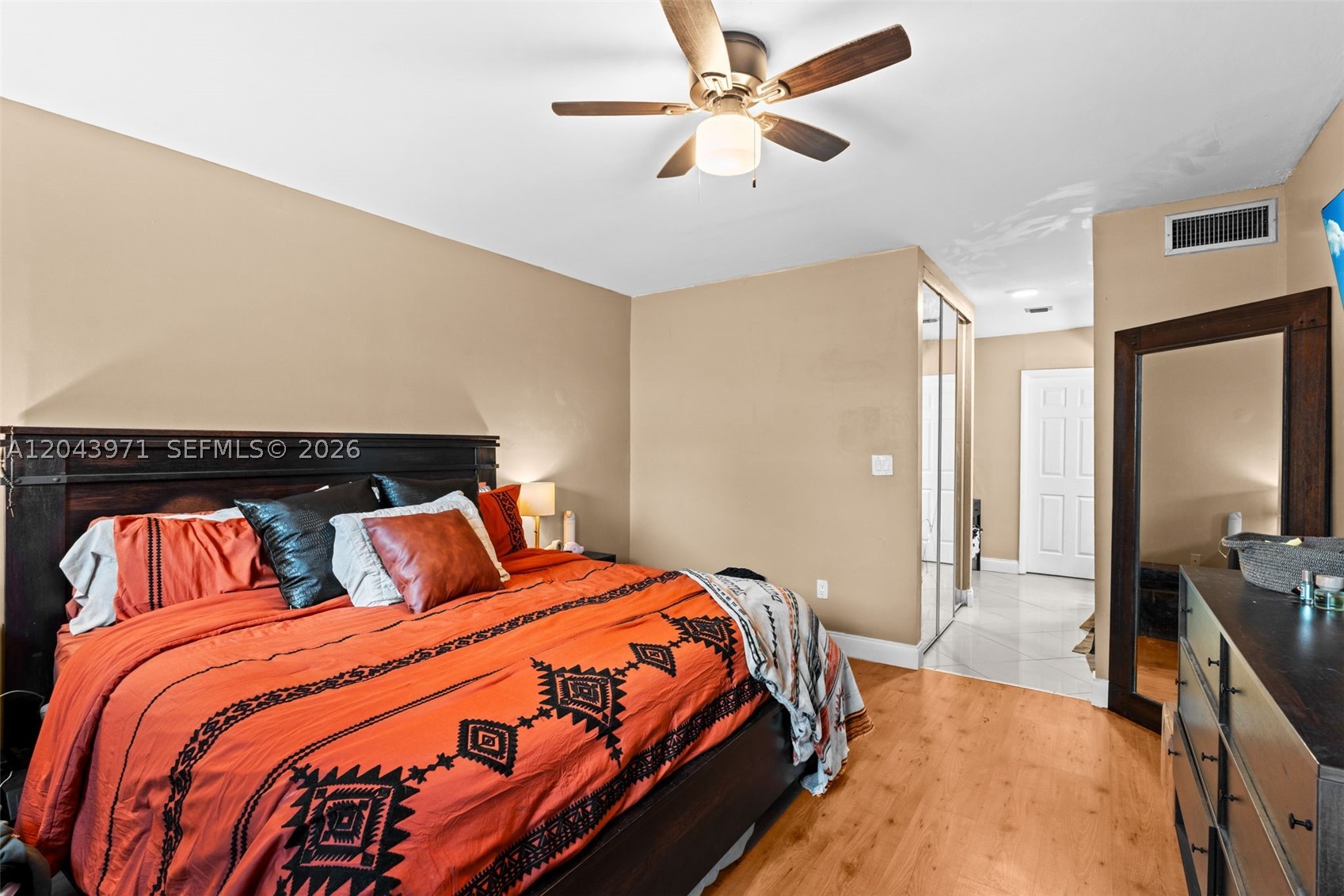 OMEGA VILLAS 3 CONDO - Residential