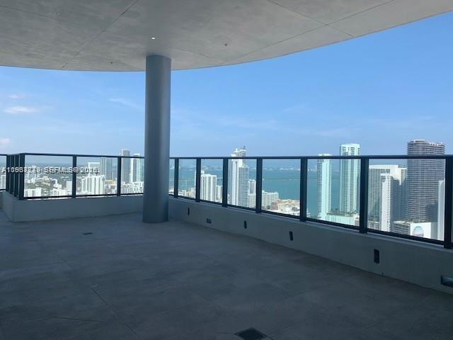 CANVAS CONDO - Residential