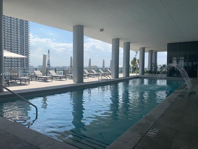 CANVAS CONDO - Residential