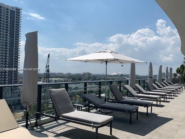 CANVAS CONDO - Residential