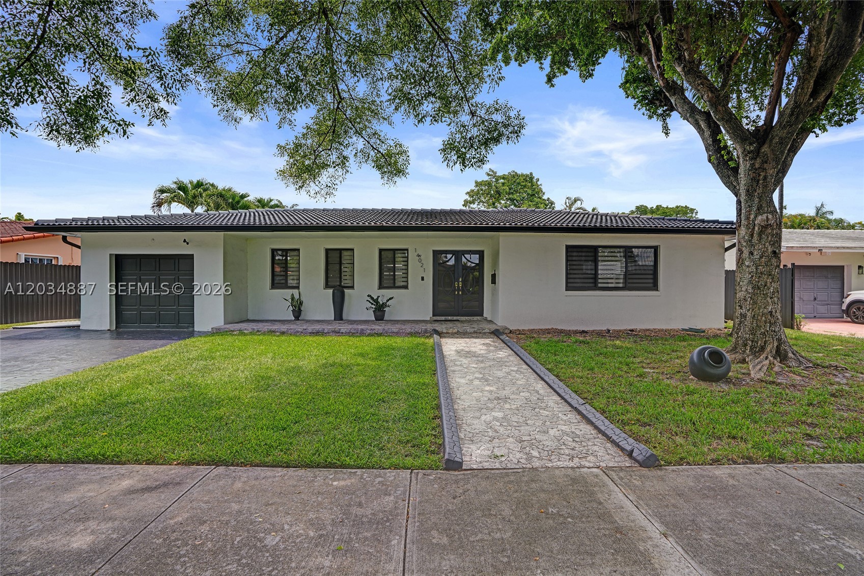 MIAMI LAKES SEC 5 - Residential