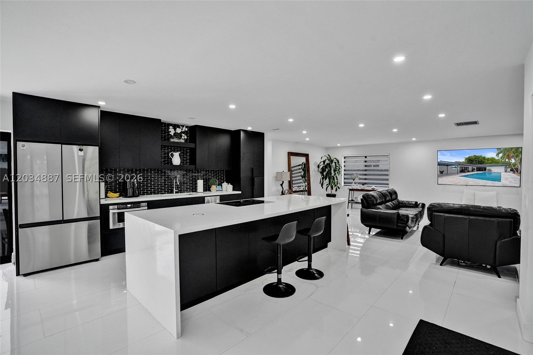 MIAMI LAKES SEC 5 - Residential