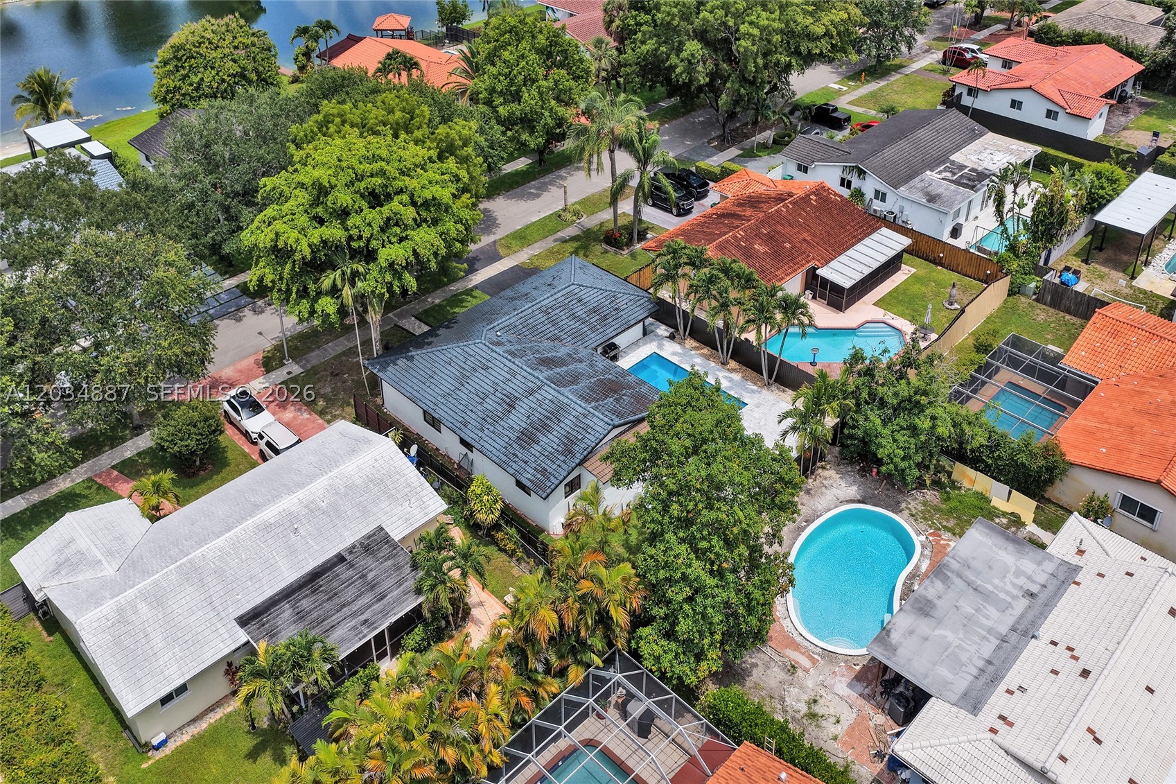 MIAMI LAKES SEC 5 - Residential