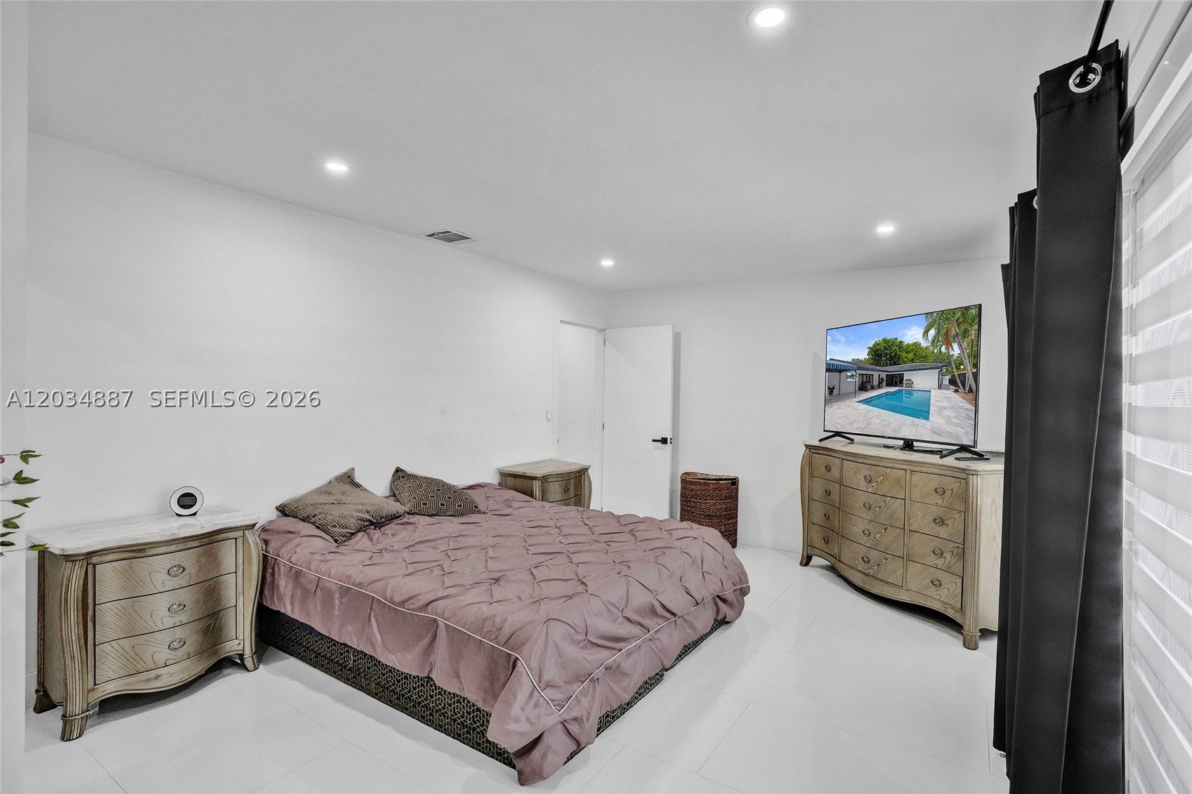 MIAMI LAKES SEC 5 - Residential