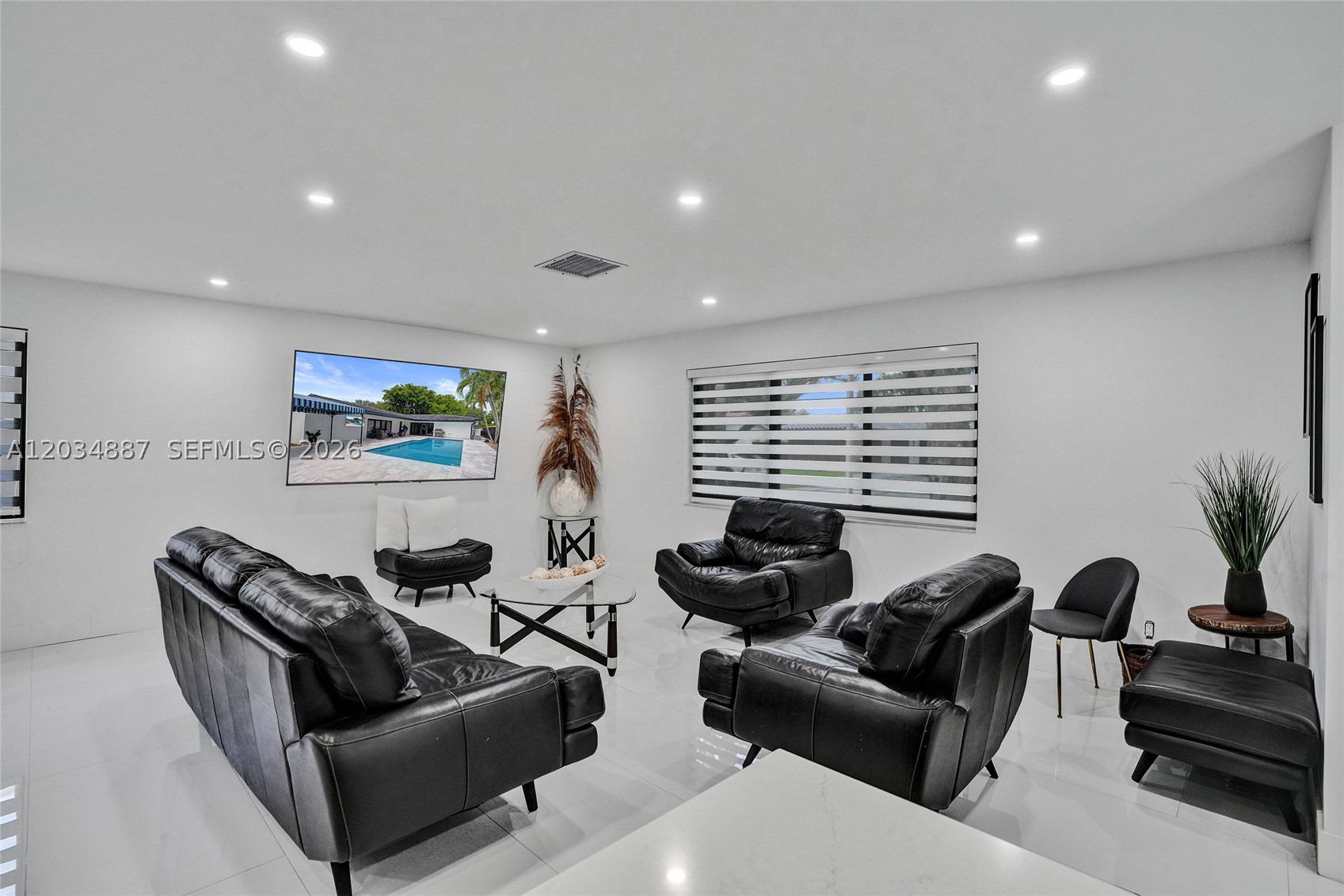 MIAMI LAKES SEC 5 - Residential