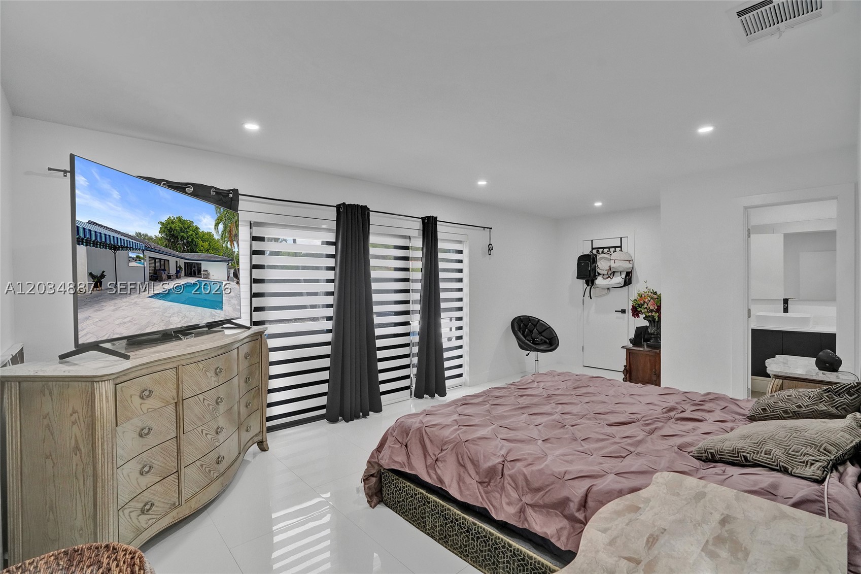 MIAMI LAKES SEC 5 - Residential