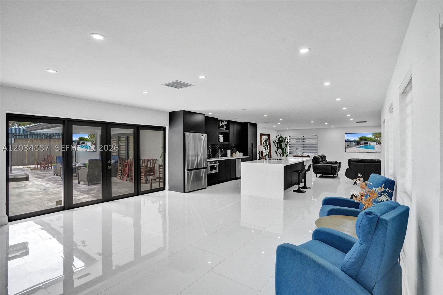 MIAMI LAKES SEC 5 - Residential