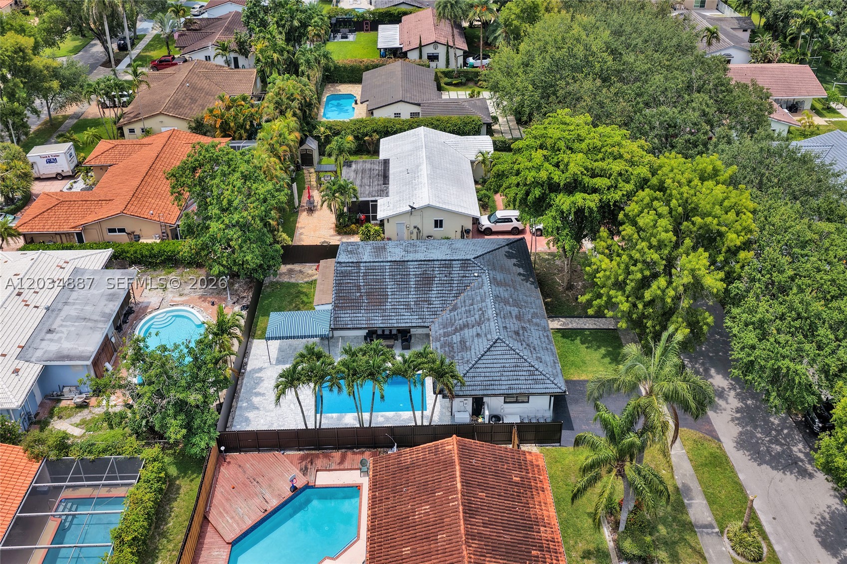 MIAMI LAKES SEC 5 - Residential