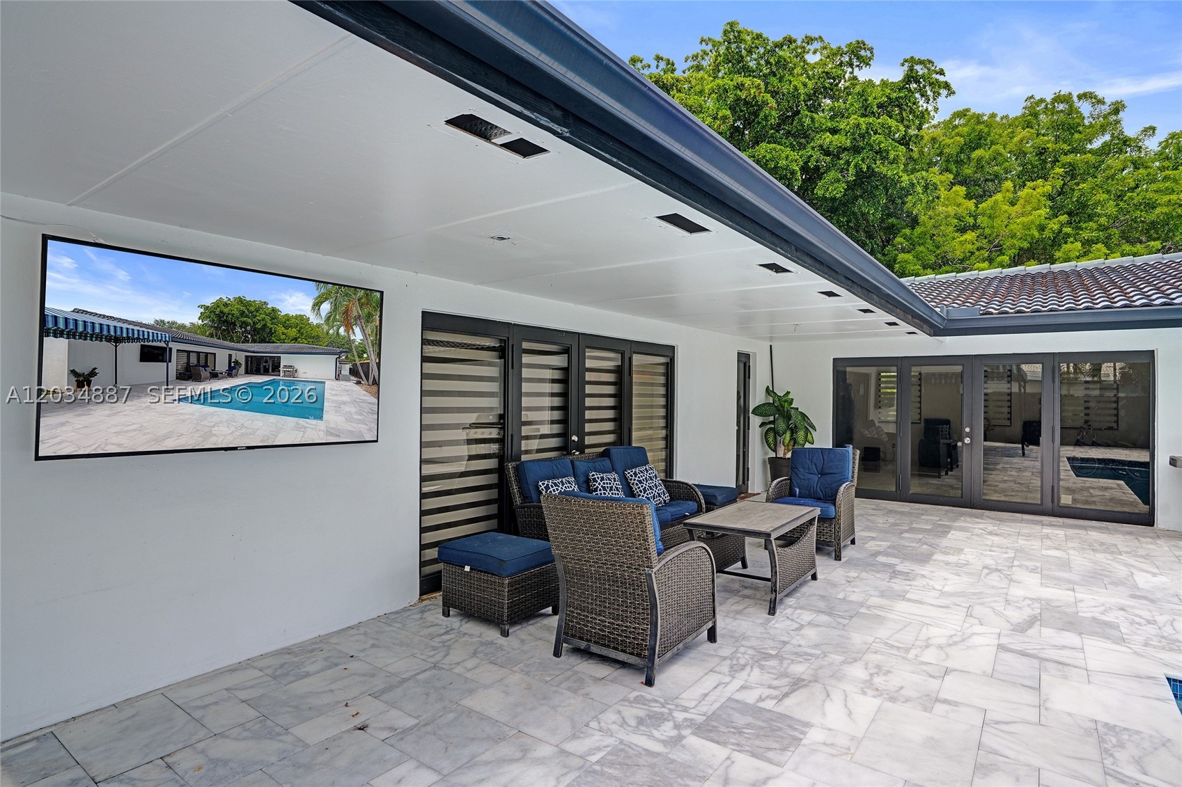MIAMI LAKES SEC 5 - Residential
