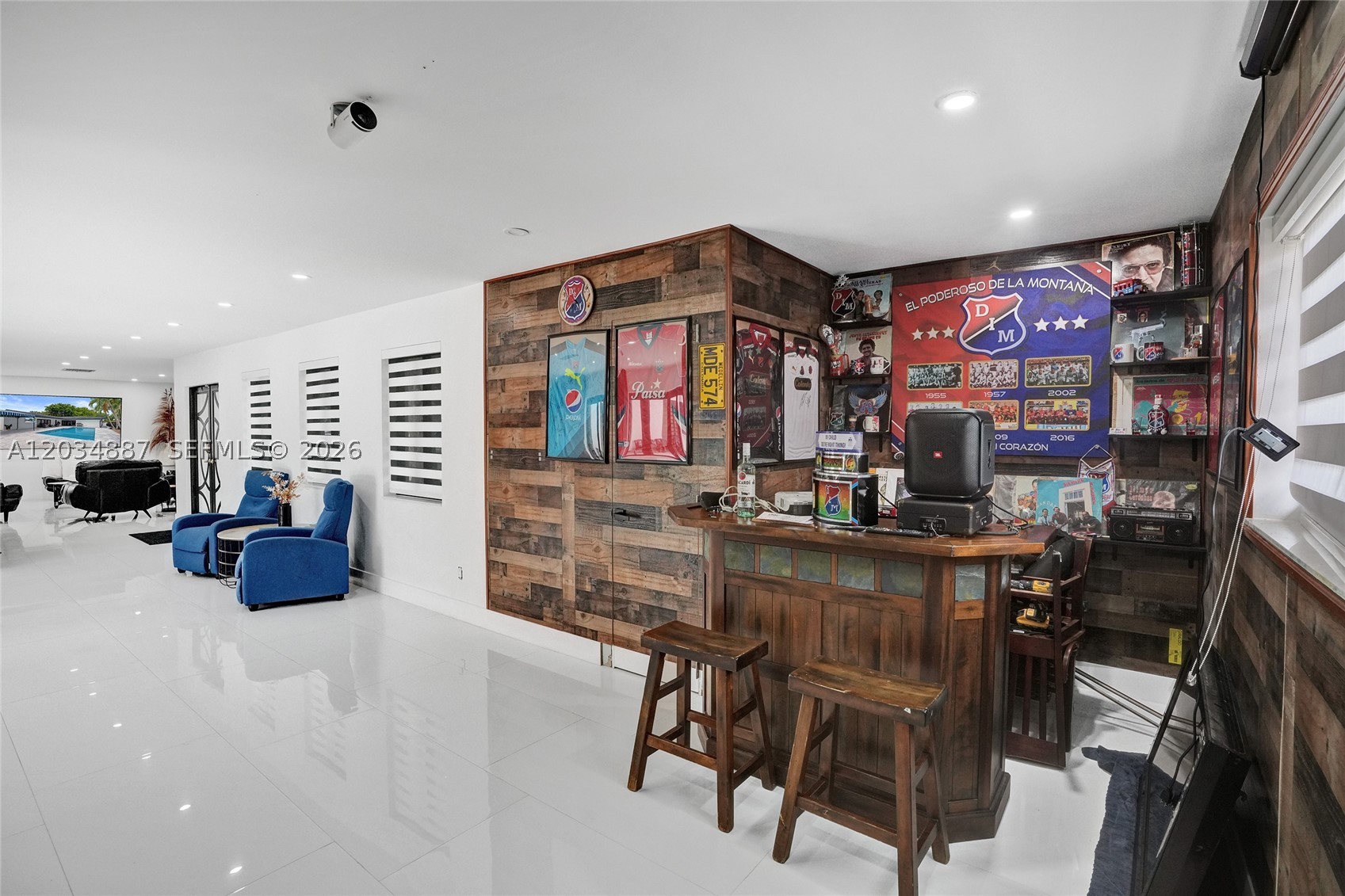MIAMI LAKES SEC 5 - Residential