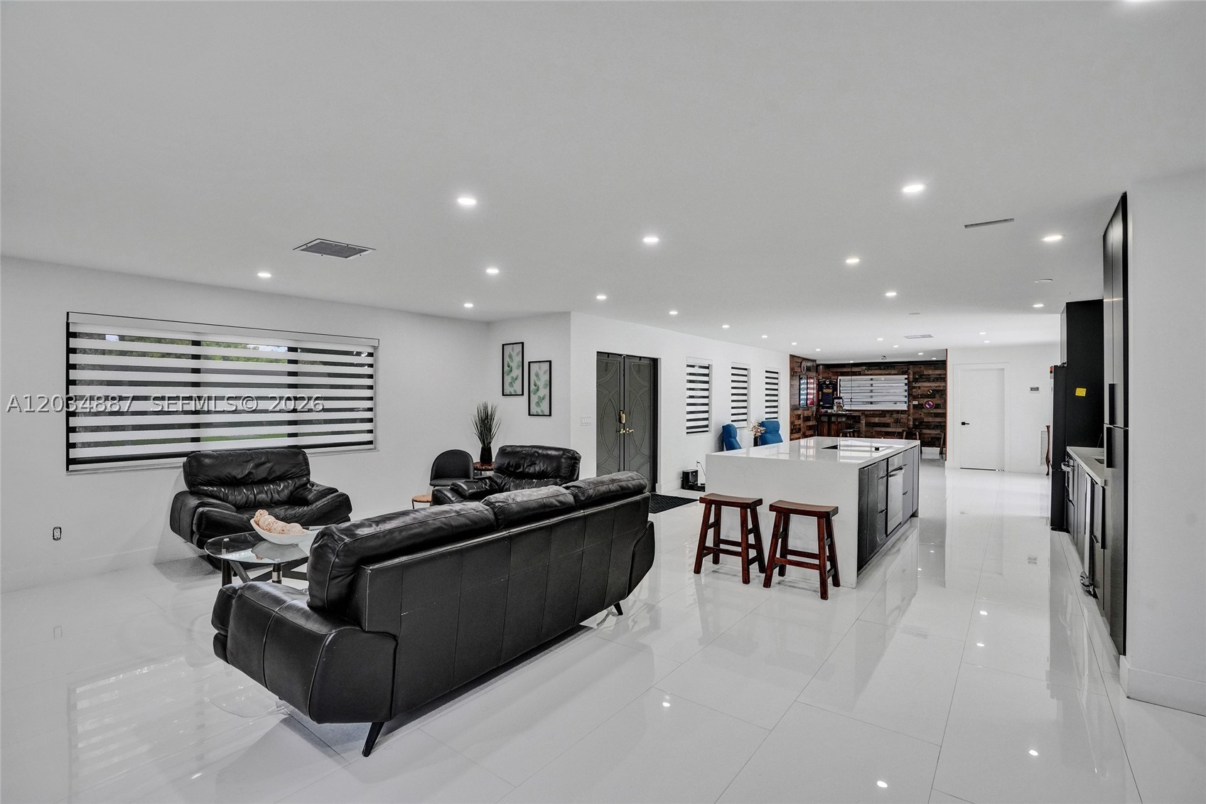 MIAMI LAKES SEC 5 - Residential