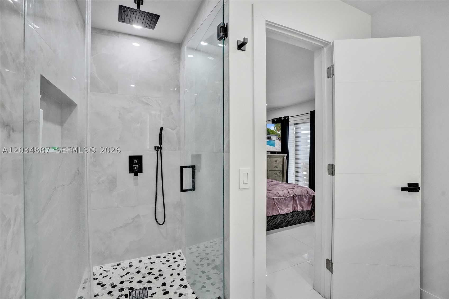 MIAMI LAKES SEC 5 - Residential