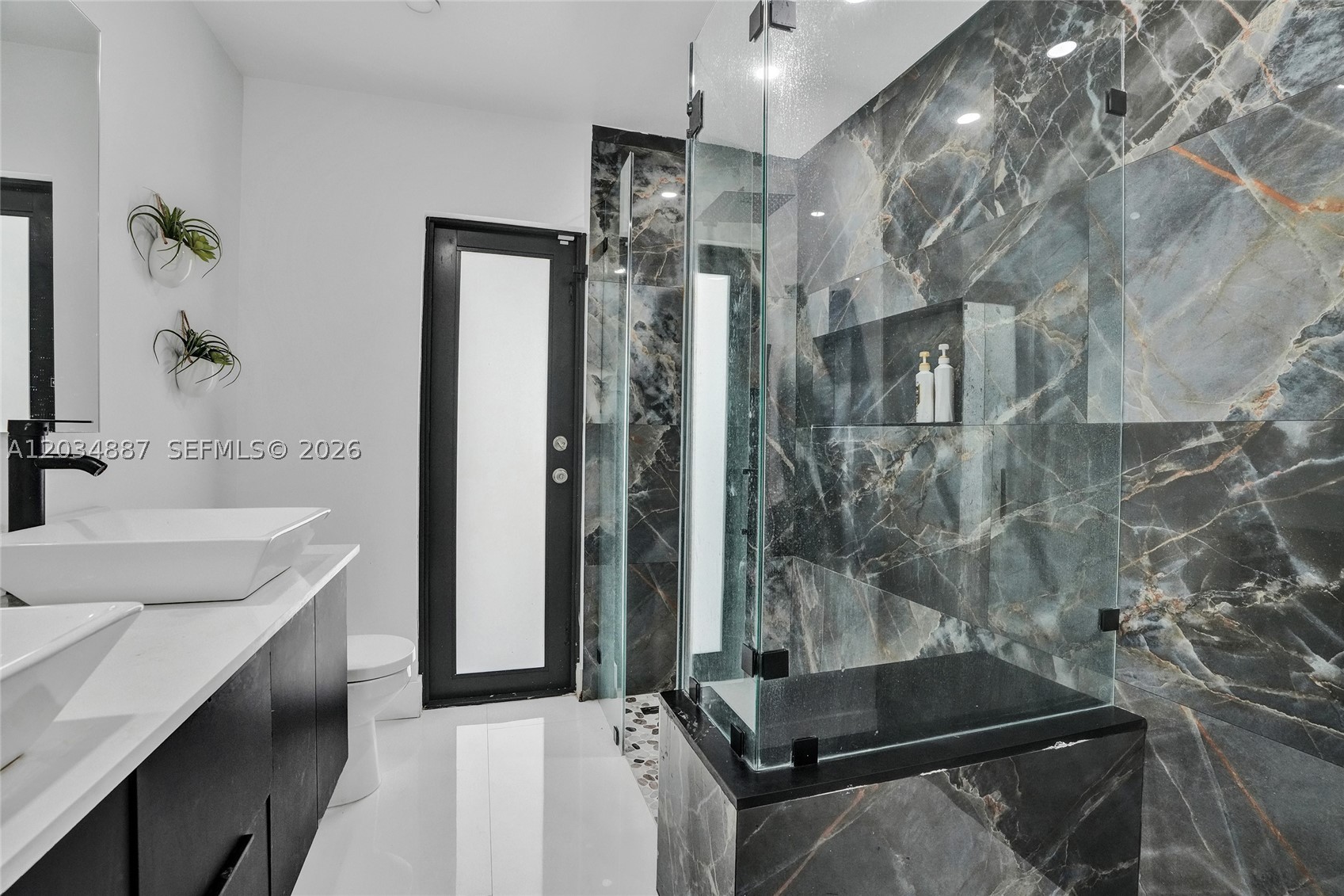MIAMI LAKES SEC 5 - Residential