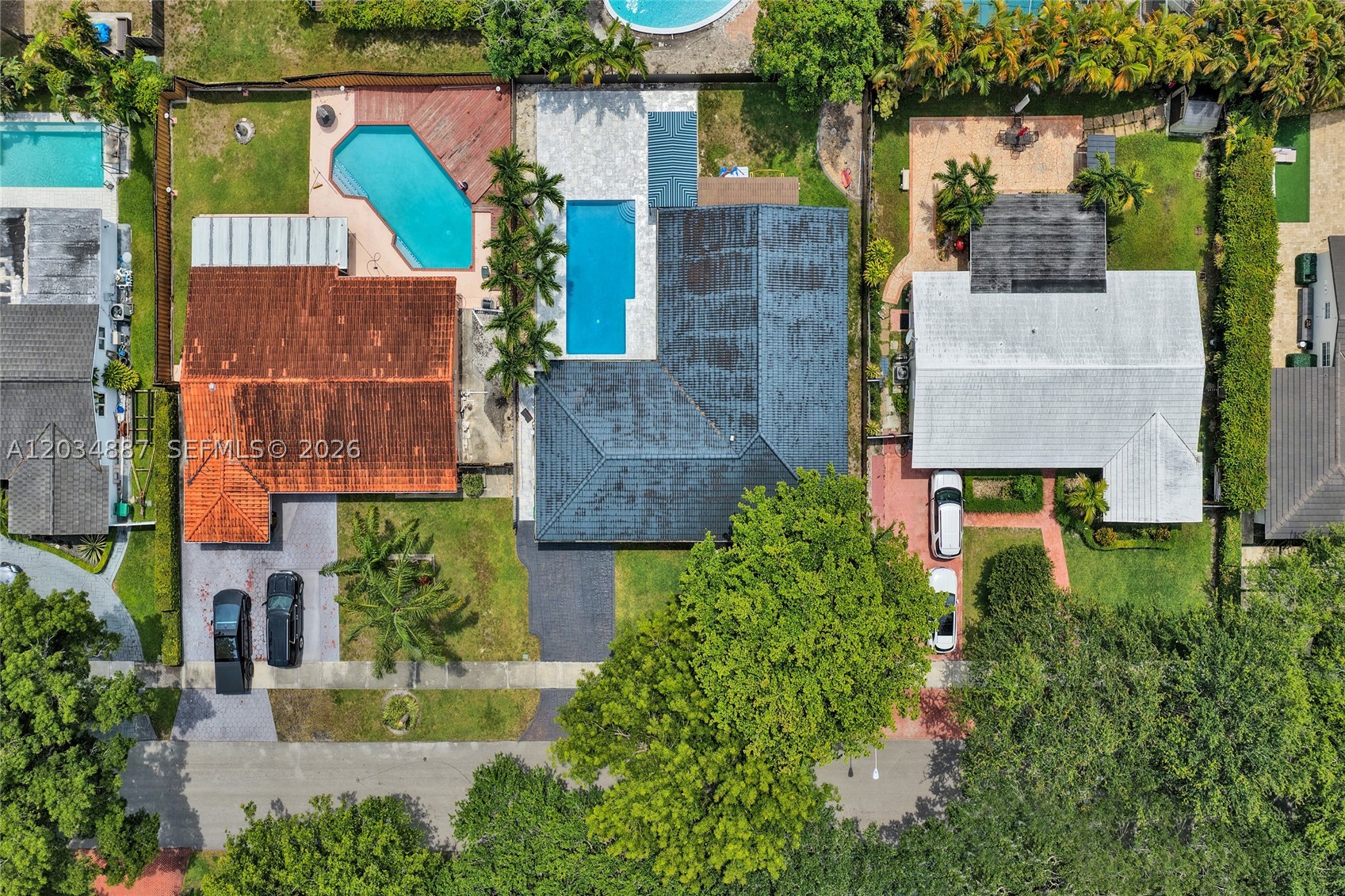 MIAMI LAKES SEC 5 - Residential