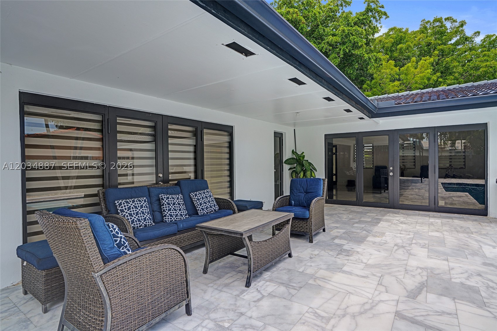 MIAMI LAKES SEC 5 - Residential