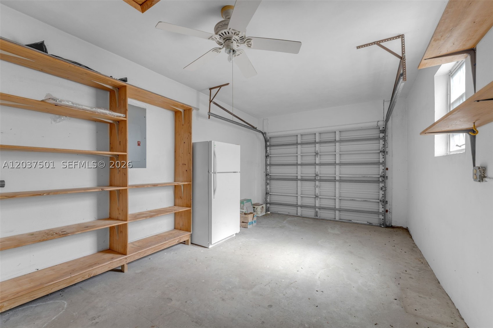 FAIRFIELD MANORS - Residential