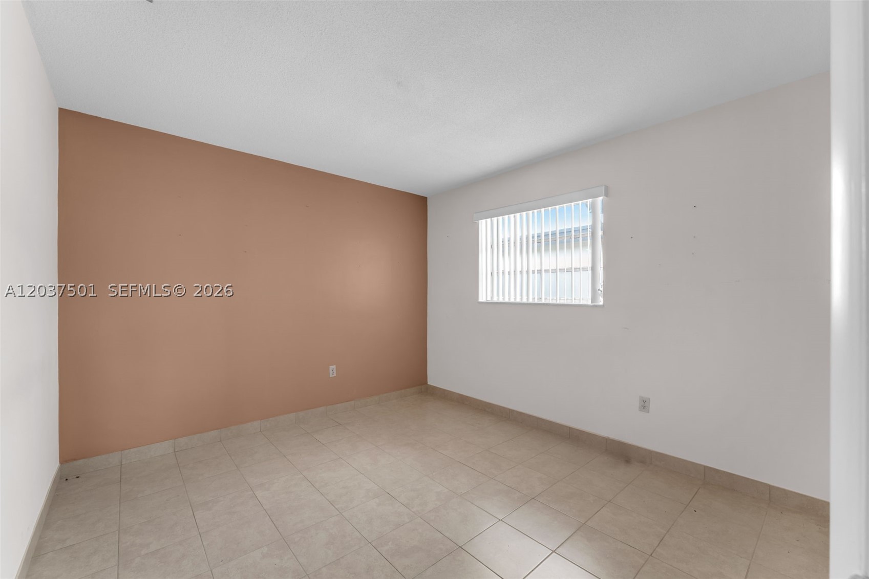 FAIRFIELD MANORS - Residential