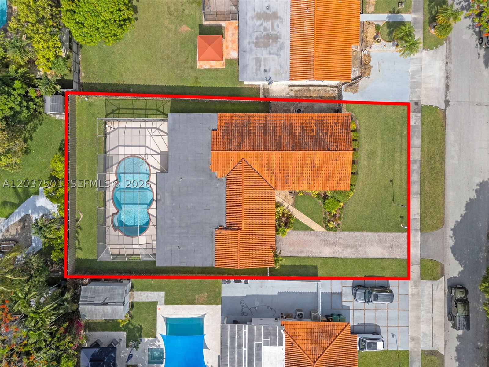 FAIRFIELD MANORS - Residential