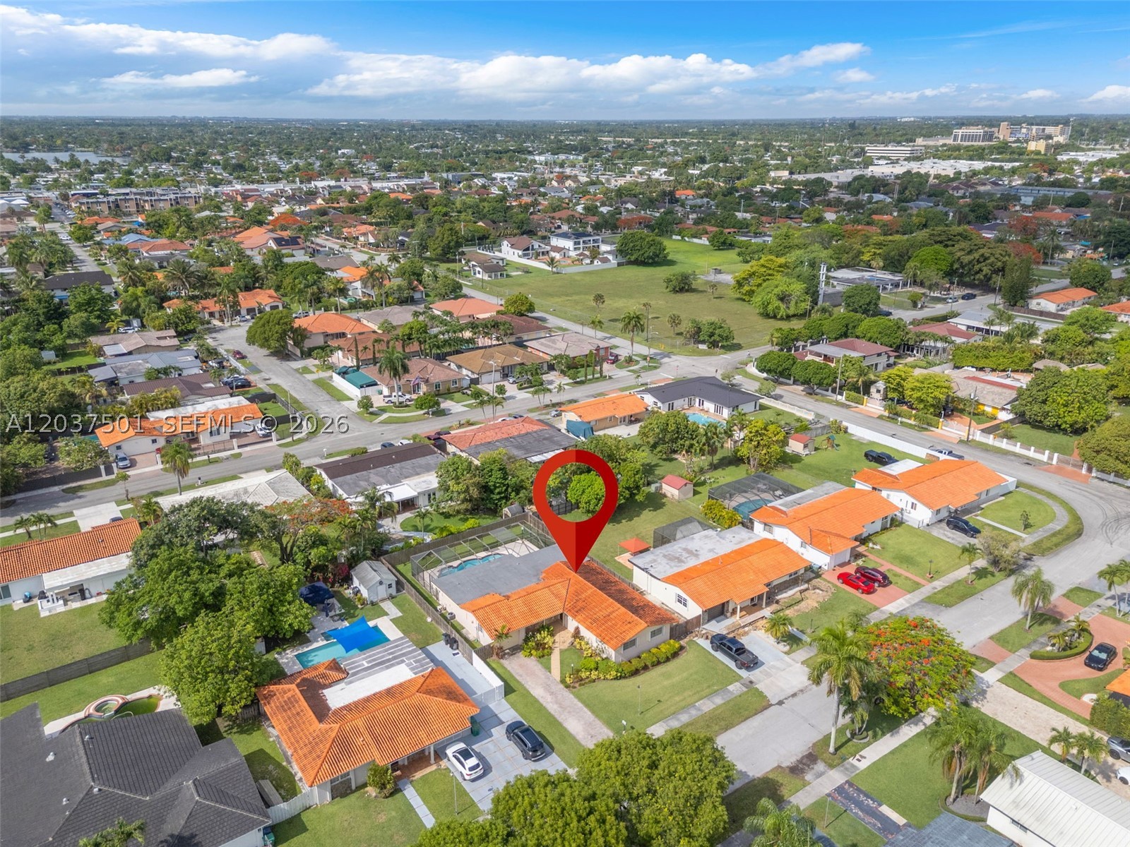 FAIRFIELD MANORS - Residential