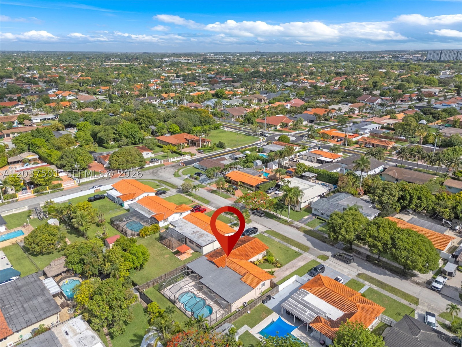 FAIRFIELD MANORS - Residential