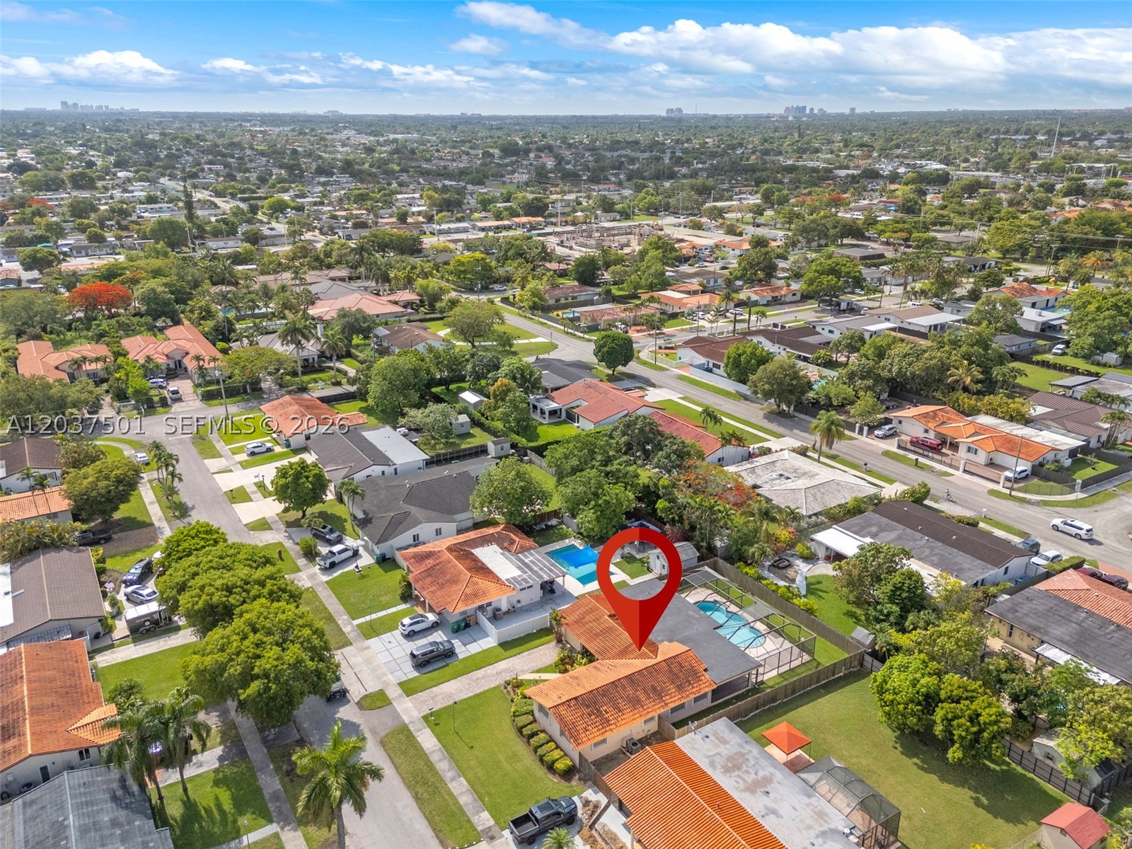 FAIRFIELD MANORS - Residential